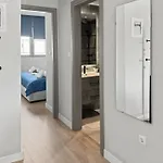 Estia Premium - Valouritou 52 Sqm2