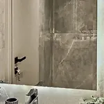 Estia Premium - Valouritou 52 Sqm2 Апартаменты Салоники