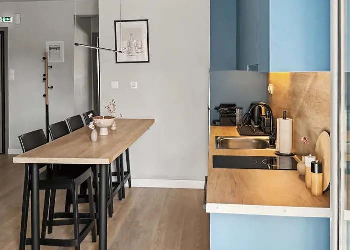 Apartment Estia Premium - Valouritou 52 Sqm2 *